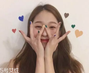 什么女孩適合不留劉海？圓臉妹子掀起劉海更適合你