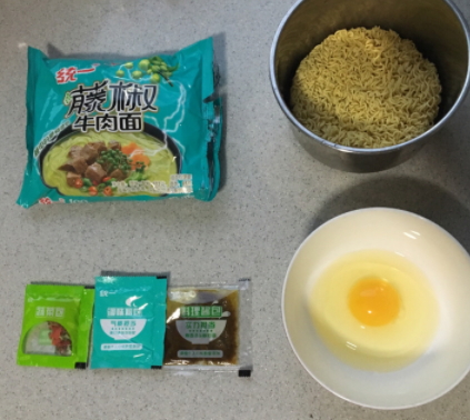 藤嬌牛肉面和藤椒牛肉面哪個(gè)好吃？統(tǒng)一和康師傅的對(duì)決