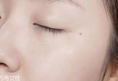 clio產(chǎn)品哪些值得推薦？快速打造自然妝容