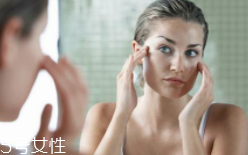 隔離霜可以直接涂在臉上嗎？要用補水產品打底才好