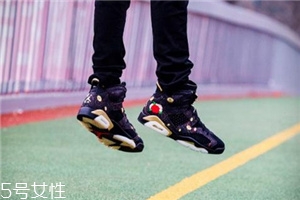運(yùn)動(dòng)鞋鞋墊老往后面跑怎么辦？