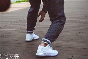 運(yùn)動(dòng)鞋網(wǎng)面發(fā)黃怎么辦？用牙膏輕松解決
