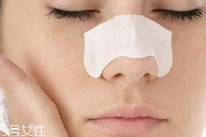 去黑頭面膜多久用一次？撕拉式和泥質(zhì)頻次不同