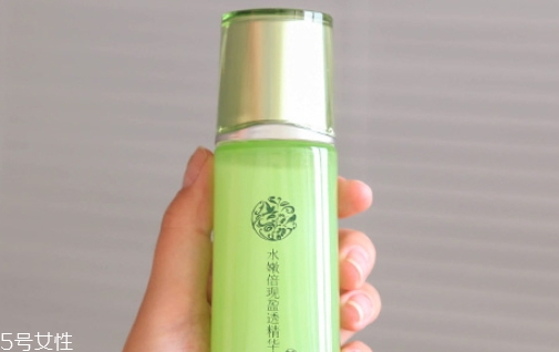 爽膚水有沉淀能用嗎？