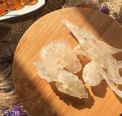 雪燕可以生吃嗎？雪燕沒煮熟可以吃嗎？