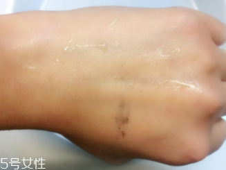 Attenir艾天然卸妝油好用嗎？打敗植村秀的卸妝冠軍