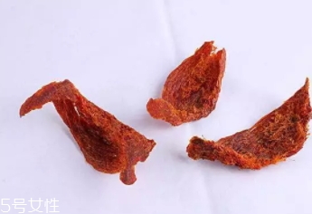 血燕窩和白燕窩區(qū)別 是高價值還是商家噱頭？