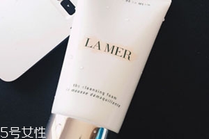 海藍(lán)之謎透潔面泡沫怎么用？璀璨凈透潔面泡沫