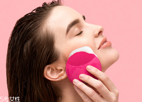 luna洗臉儀分幾種？foreo luna使用說(shuō)明