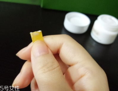 lamer海藍(lán)之謎乳霜怎么用？比海藍(lán)之謎面霜更清透