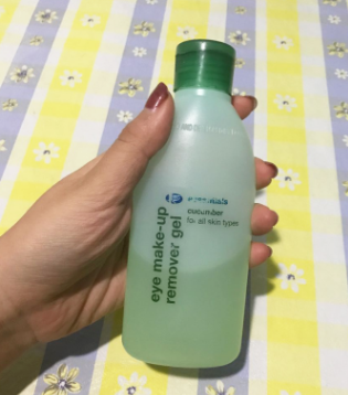 英國BOOTS小黃瓜卸妝水怎么用？干手干臉使用