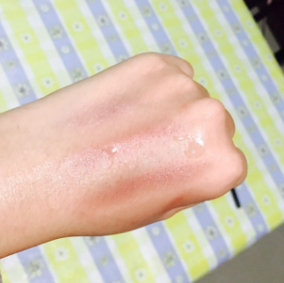 KATE眼影飛粉嗎？持久不飛粉