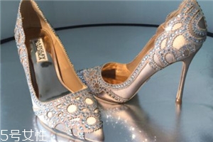 badgley mischka是哪個(gè)國(guó)家的牌子？超級(jí)貌美的小眾婚鞋