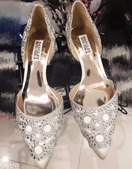 badgley mischka是哪個(gè)國(guó)家的牌子？超級(jí)貌美的小眾婚鞋