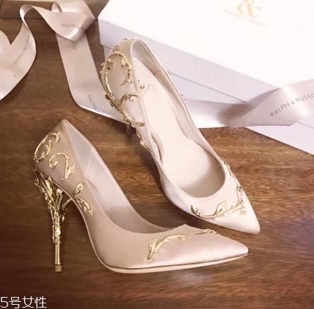 sophia webster是什么檔次？新星設(shè)計師圓你公主夢