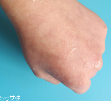rosette去角質(zhì)凝膠怎么樣？真正的去角質(zhì)產(chǎn)品