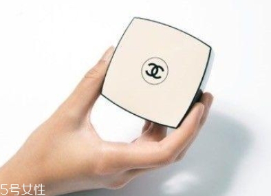 dior迪奧和ysl圣羅蘭氣墊哪個(gè)好？