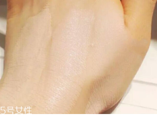 圣羅蘭超模粉底液適合什么皮膚？干皮福音