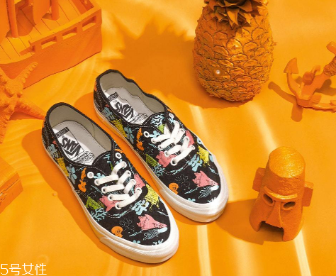 vans與海綿寶寶2018聯(lián)名系列多少錢_在哪買？