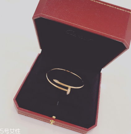 卡地亞手鐲會(huì)掉鉆嗎？忠貞愛(ài)情的特別見(jiàn)證