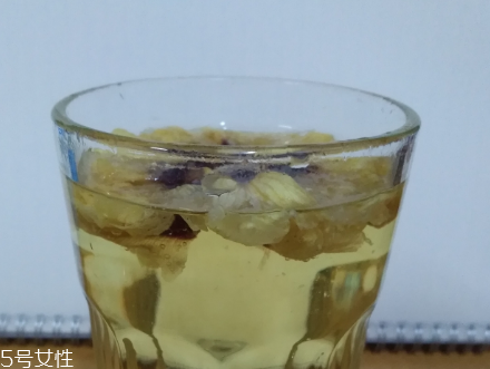 秋葵花怎樣曬干？自然風干最佳
