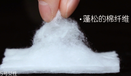 乳液要用化妝棉擦嗎？涂乳液用化妝棉效果好