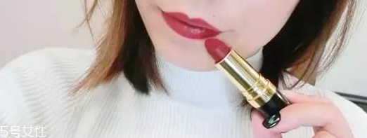 露華濃黑管口紅怎么樣？4種質(zhì)地全試色