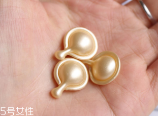 悅木之源和伊麗莎白雅頓哪個(gè)好？兩款精華大比拼