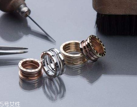 寶格麗戒指是什么材質(zhì)？愛的專屬定制