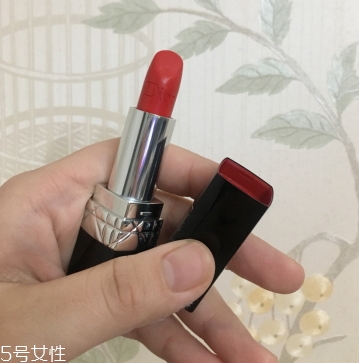 迪奧口紅844適合什么膚色？顯白嗎？