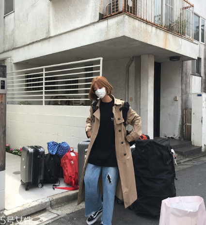 風(fēng)衣搭配什么鞋子？早春美出新高度