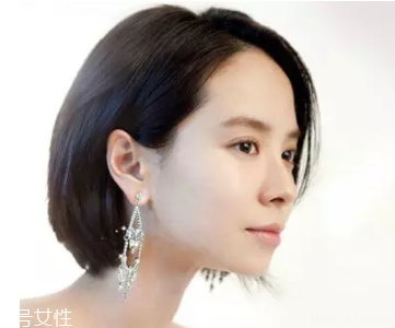 霧面妝和水光妝哪個好？水光妝更顯年輕