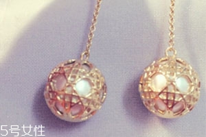 dior迪奧耳環(huán)多少錢？