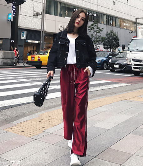 闊腿褲上面穿什么衣服？這樣搭配不會出錯