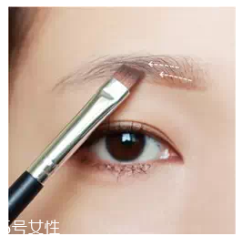 眉粉怎么畫眉毛好看？這么用眉妝超完美
