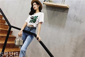 牛仔褲染上紅色怎么辦？牛仔褲染色別擔(dān)心