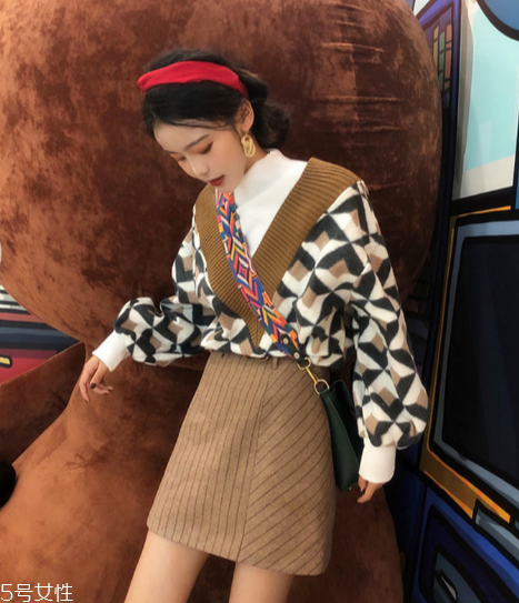怎么穿衣服更淑女？輕松提升你的優(yōu)雅魅力