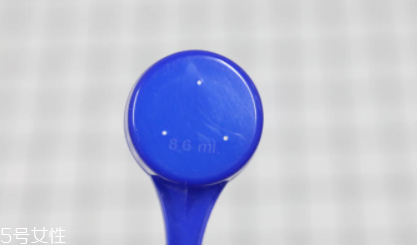 愛他美奶粉哪個(gè)版本好？白金版表現(xiàn)出色