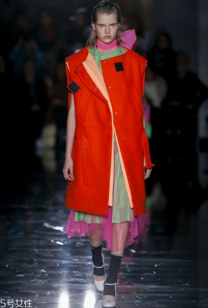 prada2018秋冬系列好看嗎_款式有哪些？