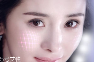 雅詩蘭黛線雕精華素怎么用？官方按摩圖效果最佳