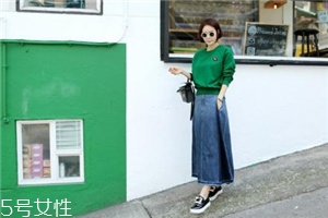 衛(wèi)衣搭配牛仔裙好看嗎？瞬間減齡變少女