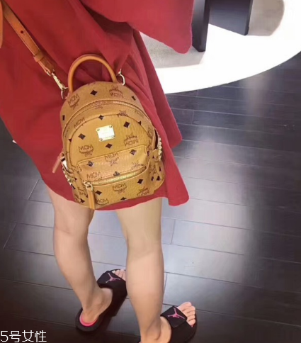 mcm是韓國還是德國的？辨識度超高的雙肩包品牌