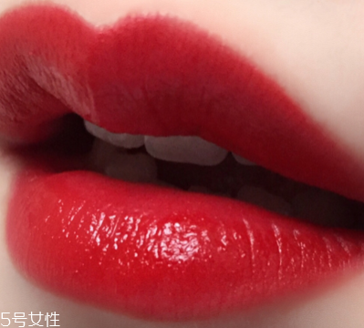 阿瑪尼401和402哪個(gè)好看？401黃皮摯愛