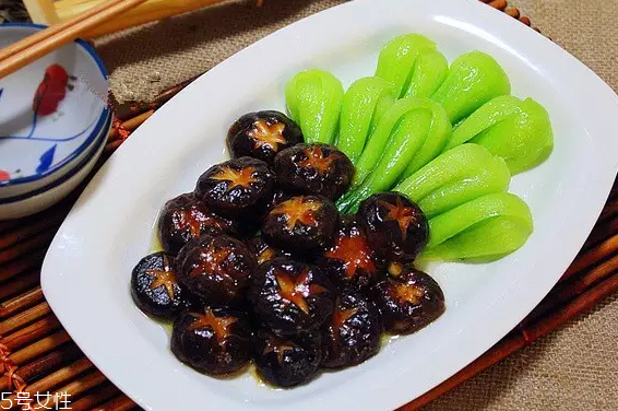 油菜怎么炒不苦？焯水能去掉苦味