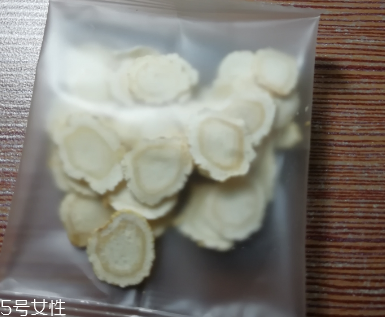 西洋參治失眠嗎？服用過量還會(huì)導(dǎo)致失眠