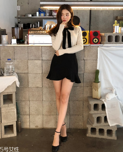 米色毛衣怎么搭配？打造氣質(zhì)女神范兒