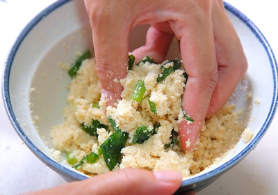 怎么用黃豆做豆?jié){、豆腐、豆腐腦