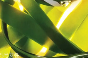 曲酸可以白天用嗎？曲酸可以和vc一起用嗎