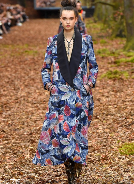 chanel香奈兒2018秋冬系列好看嗎_有哪些款式？