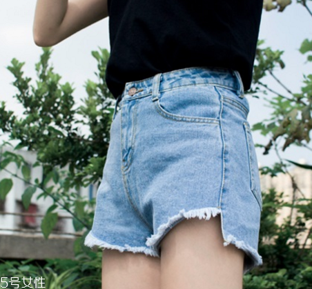 腿粗的女生適合穿什么？顯瘦又好看的穿搭